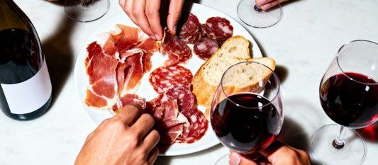 Dry January : L'Art de l'Accord Gastronomique entre Charcuterie Espagnole et Sans Alcool
