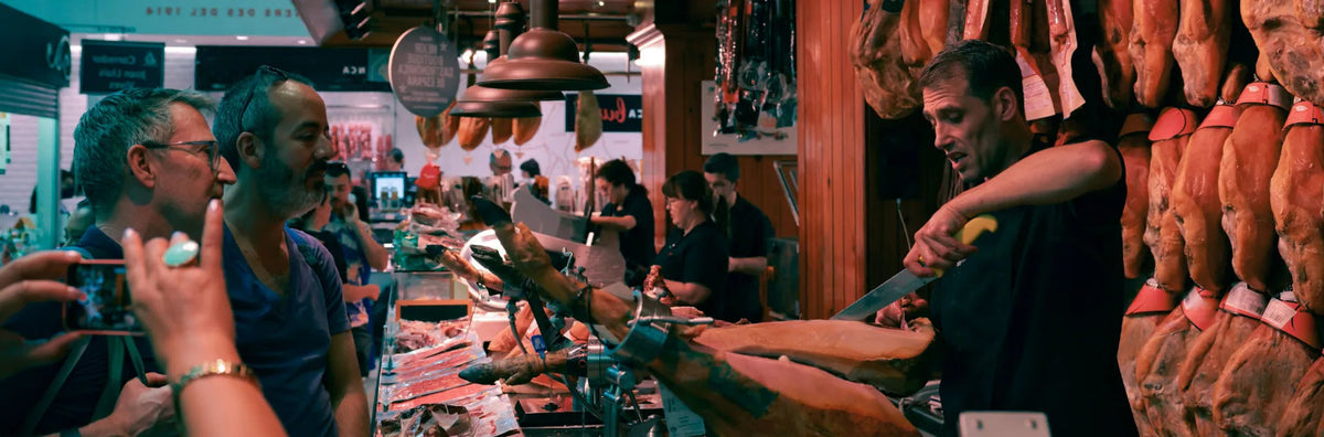 Marché au jambon entier espagnol et jambon ibérique